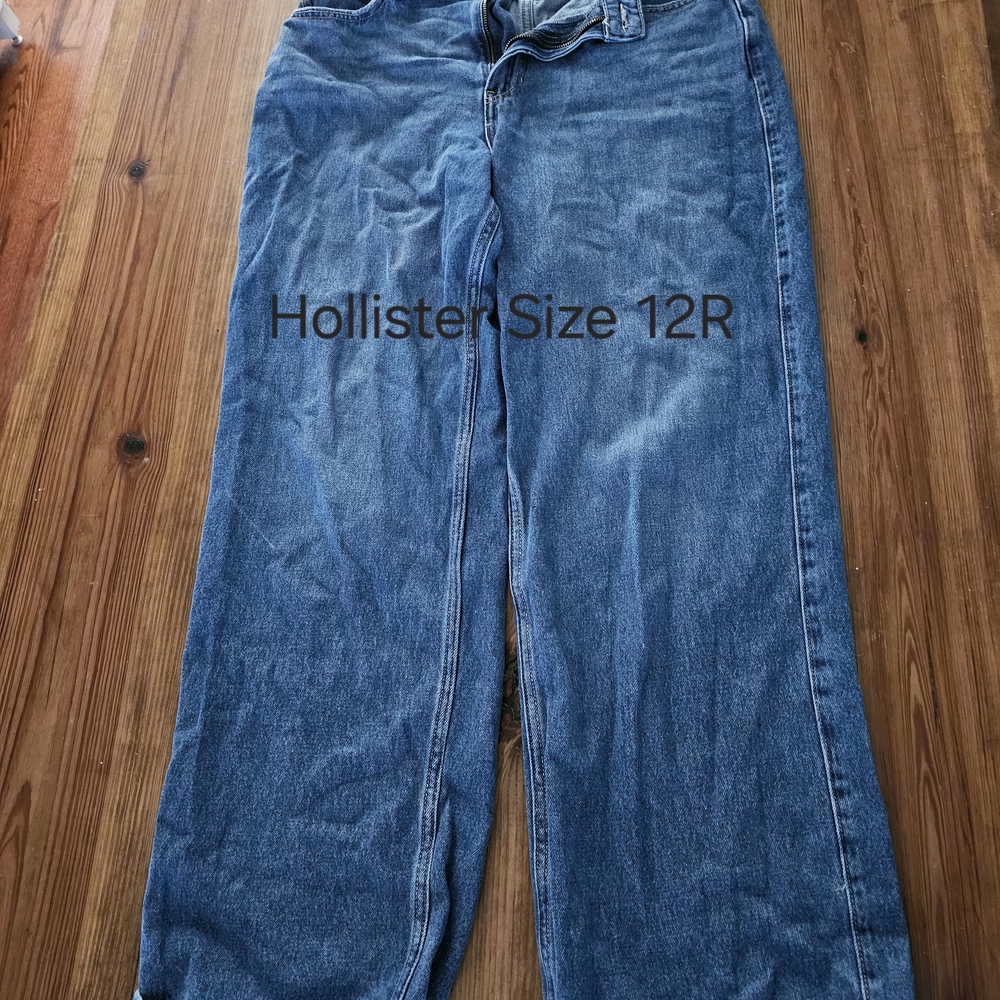 Hollister Blue Relaxed Jeans Classic Denim Style